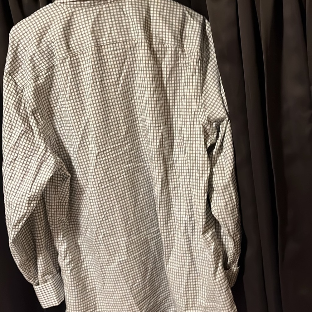 Button down top - Picture 2 of 3